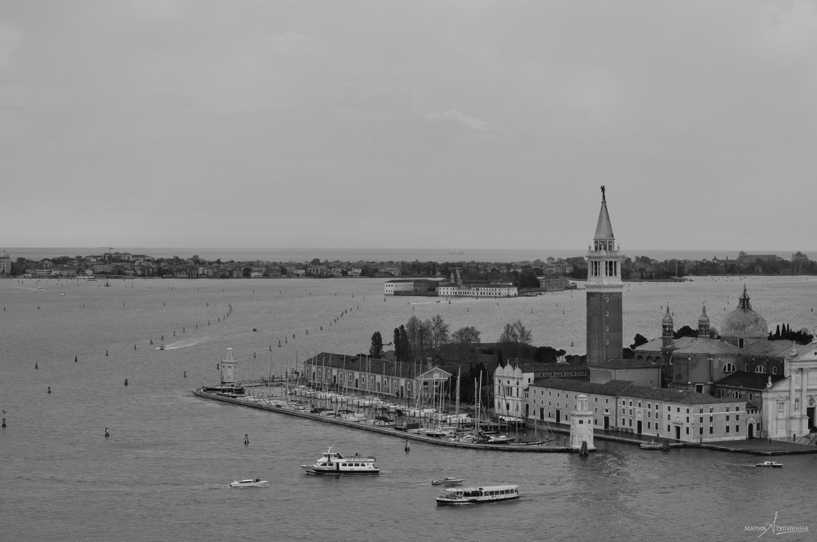 Черно-белая фотография. Венецианские острова